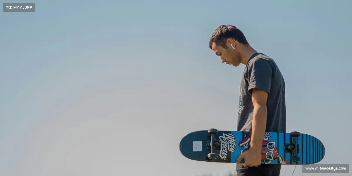 德甲联赛官网——🥊🌪 躲闪摇避,柳絮随风!